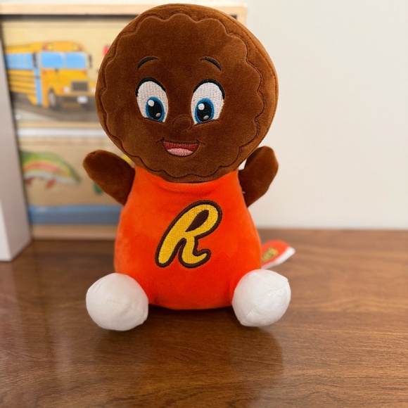 Reeses Plush Toy - Picture 5 of 5